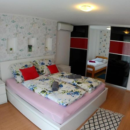 Balatoni Aranyparti Apartmanok Siofok Exterior photo